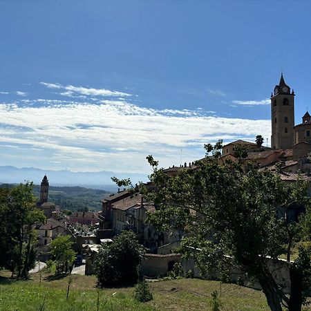 Appartamento "La Poesia Della Terra" Monforte dʼAlba Exterior foto